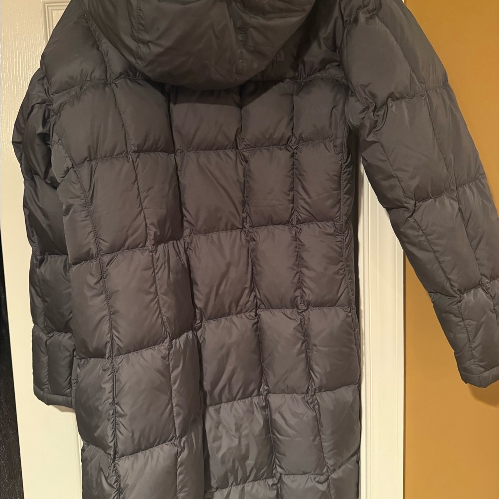 The North Face Black Puffer Jacket - Picture 3 of 4